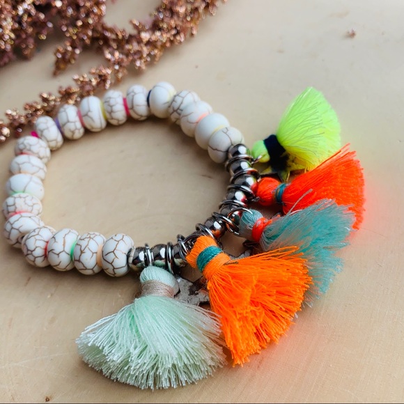 Colorful beaded natural stone bracelet - Picture 4 of 4